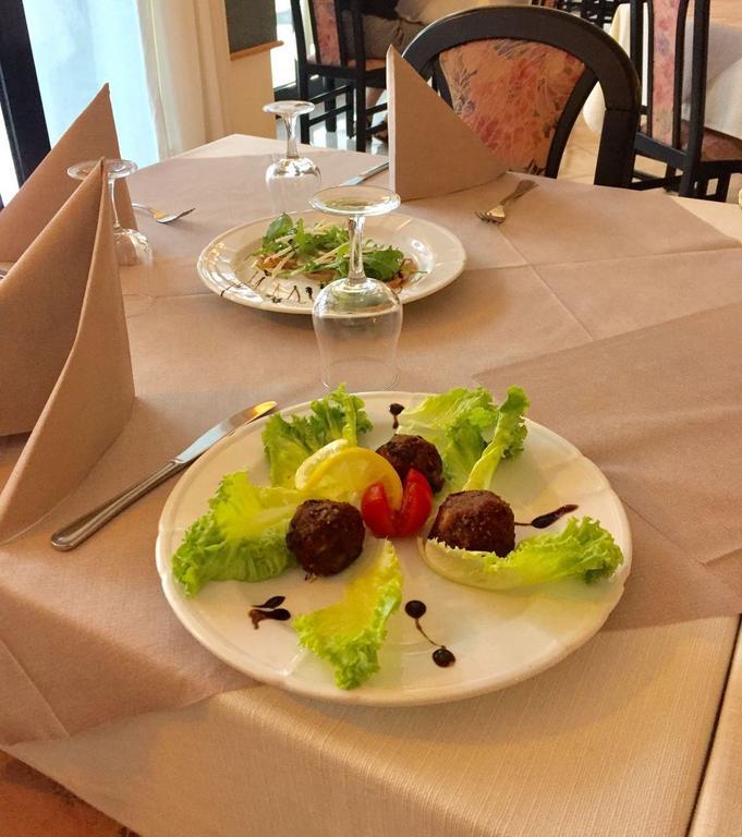 Hotel Lido Gargnano Kültér fotó