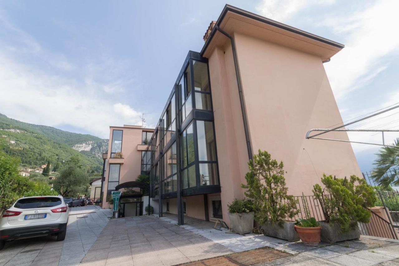 Hotel Lido Gargnano Kültér fotó
