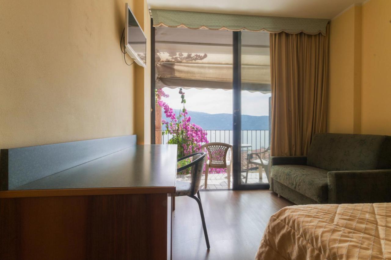 Hotel Lido Gargnano Kültér fotó